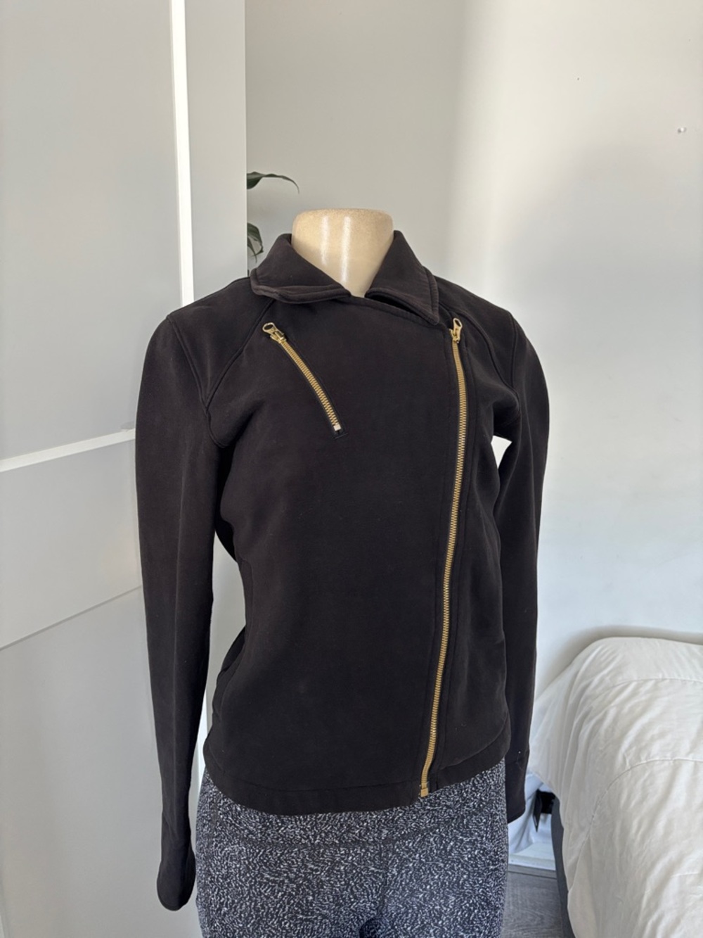 Lululemon Lab Shadow Jacket - Picture 6 of 10